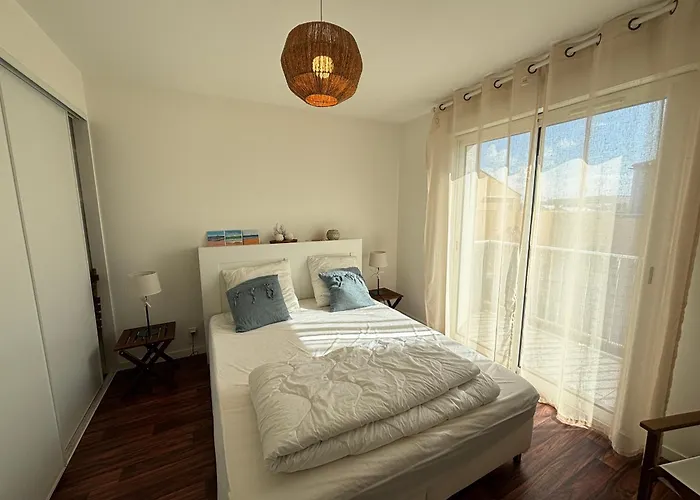 Appartement 6 Pers Au Port Avec Parking Privatif - Fr-1-197-613 *