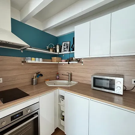 Apartment 6 Pers Au Port Avec Parking Privatif - Fr-1-197-613